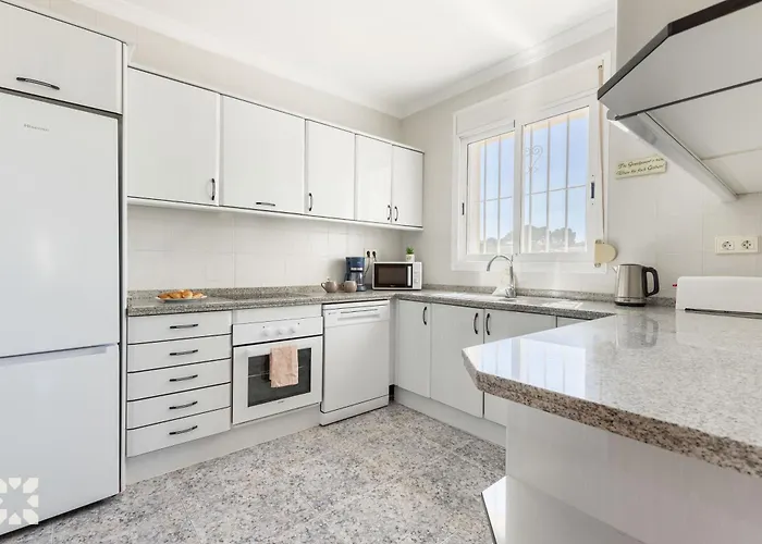 Villa Mackay By Abahana Calpe