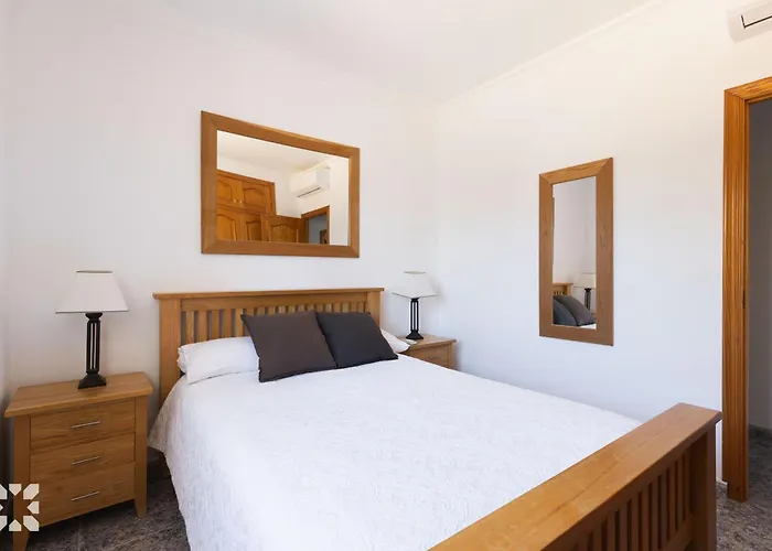 Mackay By Abahana Calpe